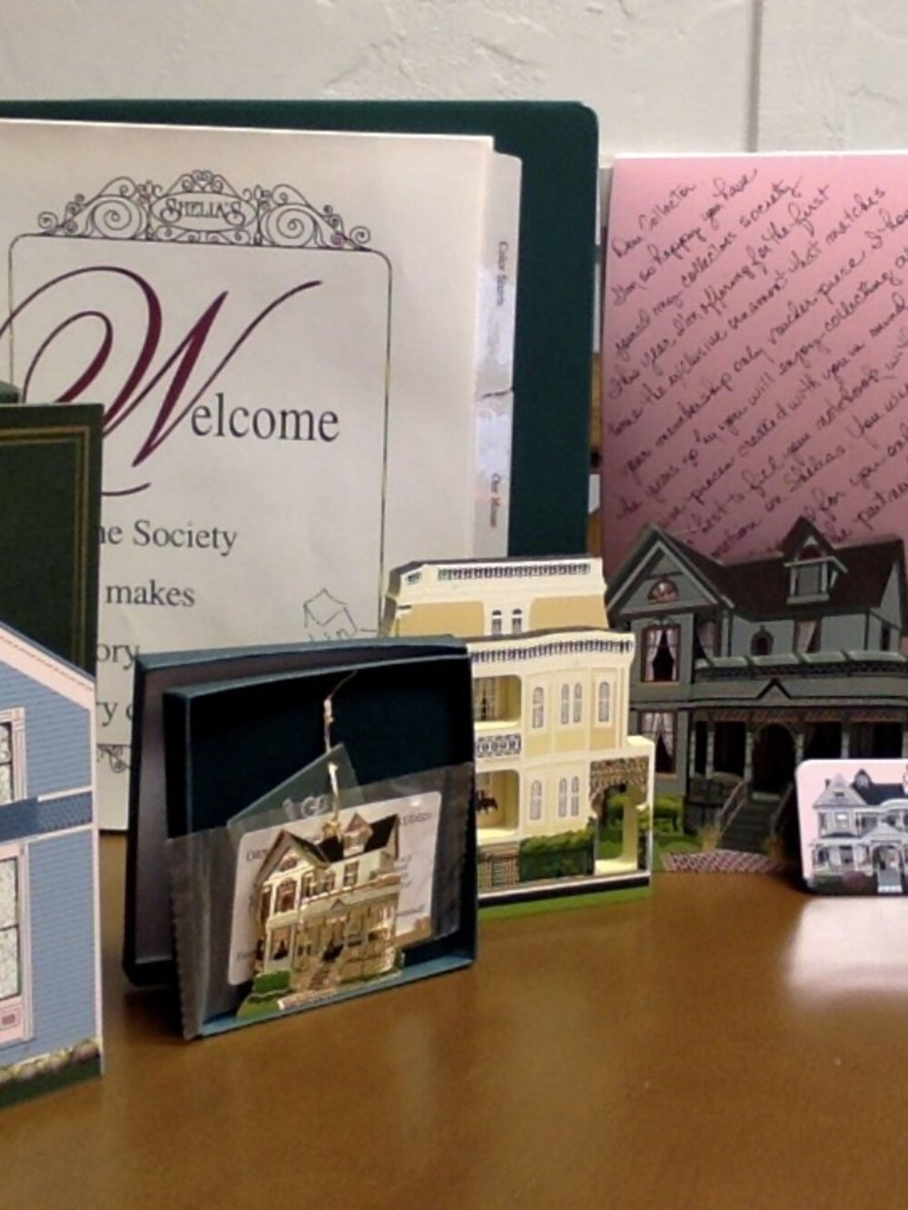 Sheila's Collectable Historical Houses and ornament Collection